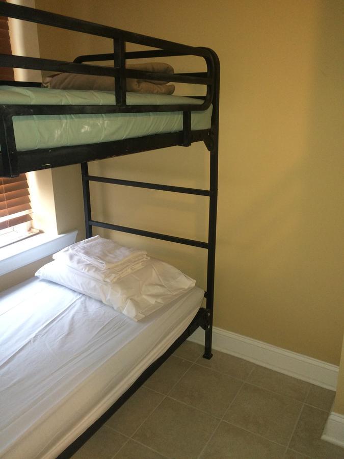 Dc International Hostel 2 Вашингтон Экстерьер фото
